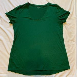 Athleta Short Sleeve Scoop-beck tshirt